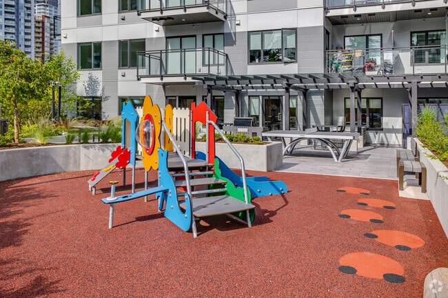 Playground - The Layla