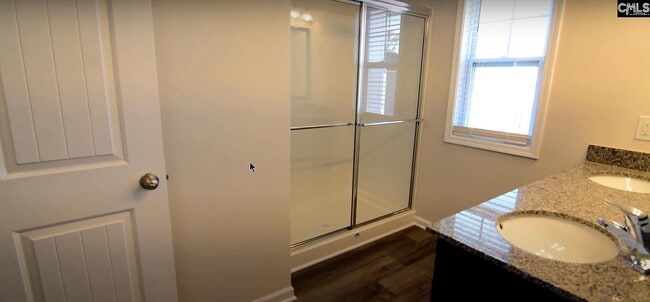 Photo - 910 Dawsons Park Wy