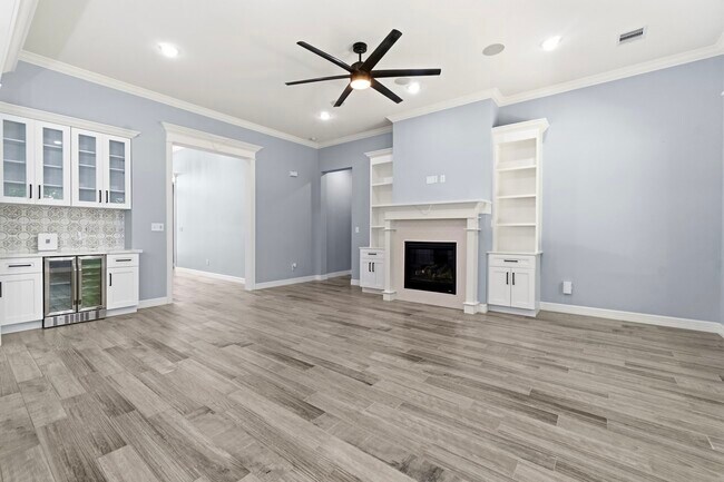 Photo - 91 Wyndemere Dr
