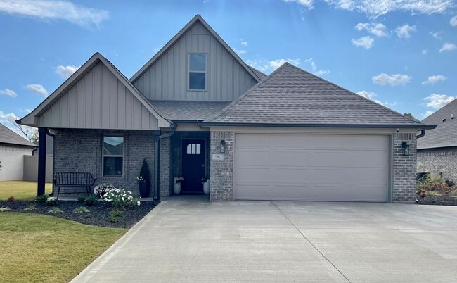 Building Photo - The Summit at Jackson