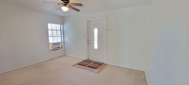 Photo - HOME LOCATED NEAR COLLEGE