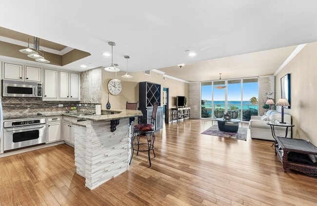 Photo - 2650 Lake Shore Dr Unit 401