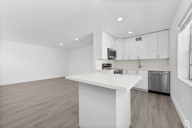 Building Photo - 511 Flanders K Rental