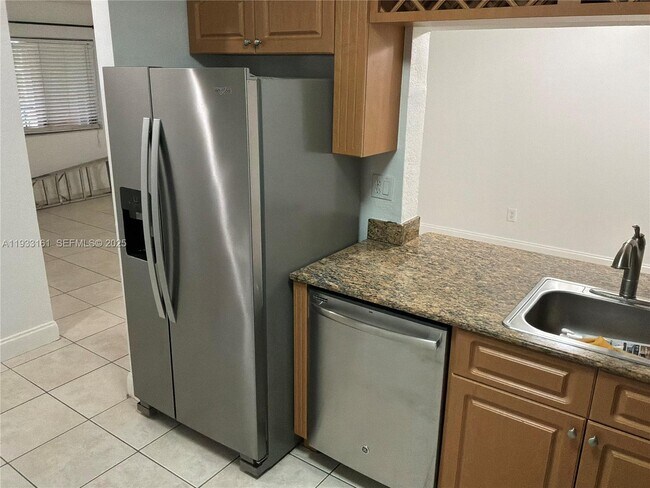 Photo - 6051 10th Ave N Unidad 233