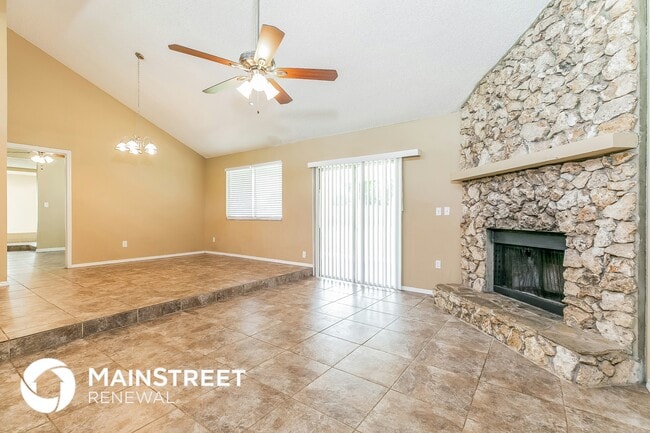 Photo - 20440 Majestic St