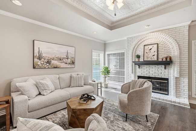 Photo - 408 W Fairway Ct