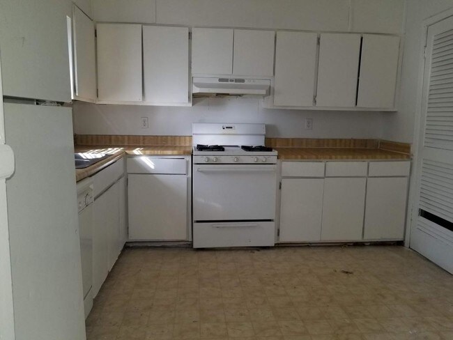 Photo - 5140 Highpoint Rd