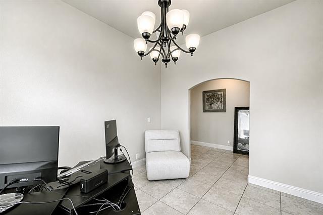 Photo - 1721 Maplewood Dr