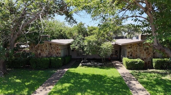 Building Photo - 13424 Blossomheath Ln