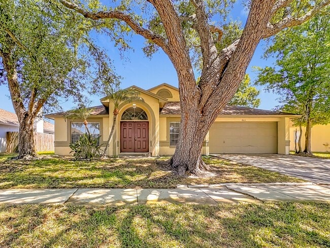 Photo - Spacious 4-Bedroom Retreat with 2 Baths in Brandon - 2103 Sq. Ft. of Comfort Awaits!