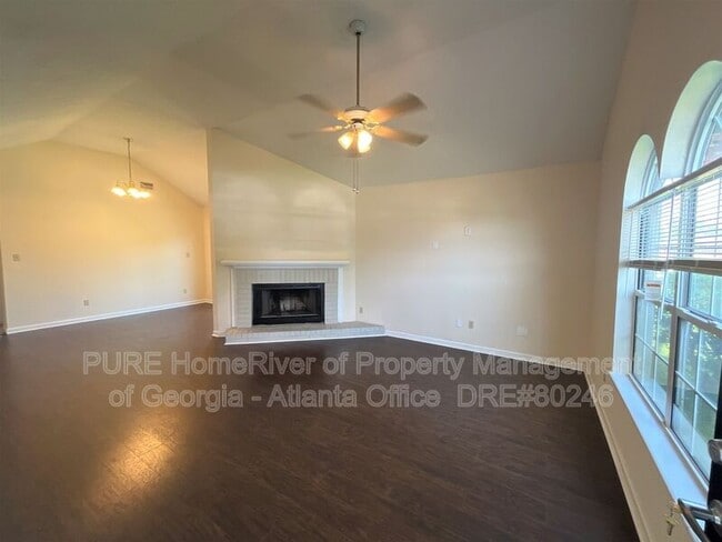 127 Redford Dr