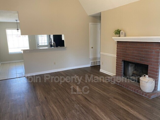 Photo - 1815 Black Bear Cir E House