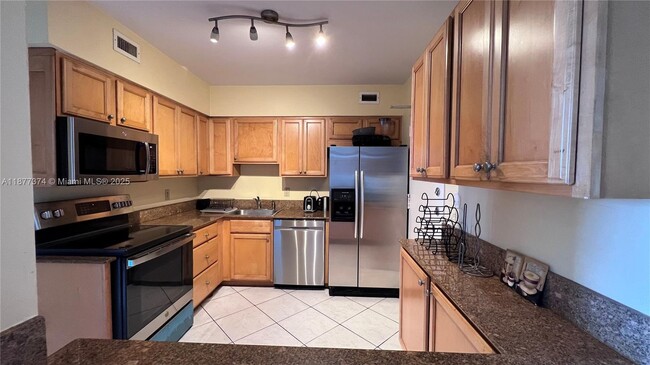 Photo - 5161 Collins Ave Unit 1701