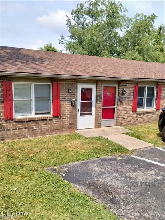 Photo - 31 1/2 Elm St Apartment Unit A1