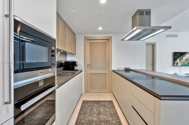 Photo - 1000 Brickell Plaza Unit 3609