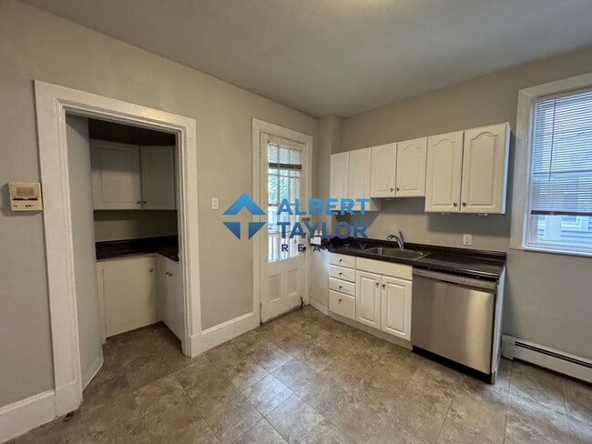 Photo - 61 Dana St Unidad 8