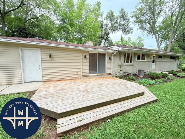 Photo - 12400 Elmhurst Pkwy