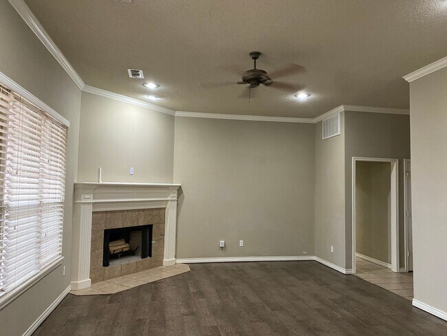 Photo - Great 4 Bedroom in Cooper District