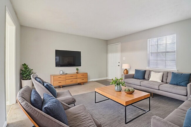 Photo - Meadow Crossing