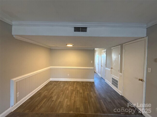 Photo - 7906 Oak Meadow Ct