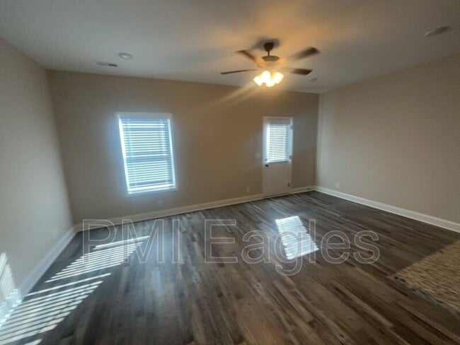 Photo - 384 Fallow Cir