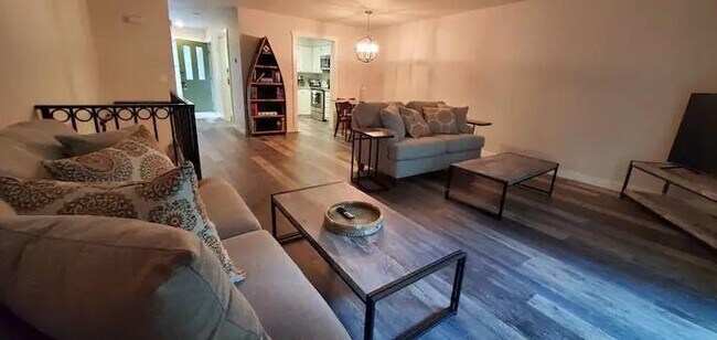 Photo - 16 Victoria Ln