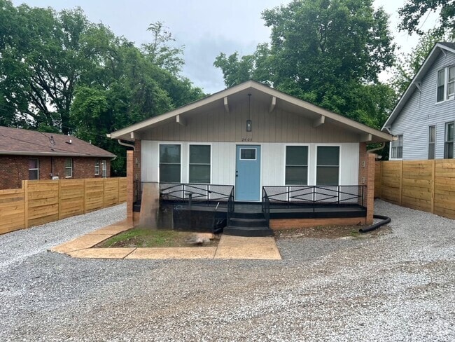 Building Photo - 2403 24th Ave N Rental