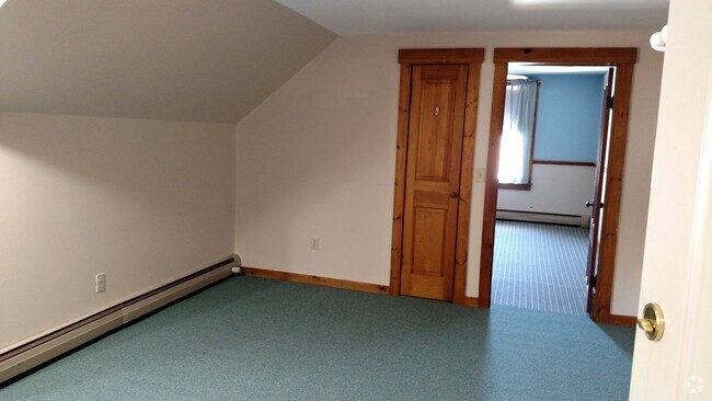 Building Photo - 466 - 114 VT Route Unit 1 Rental