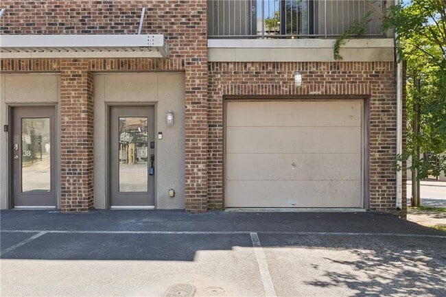 Photo - 238 Walker St SW