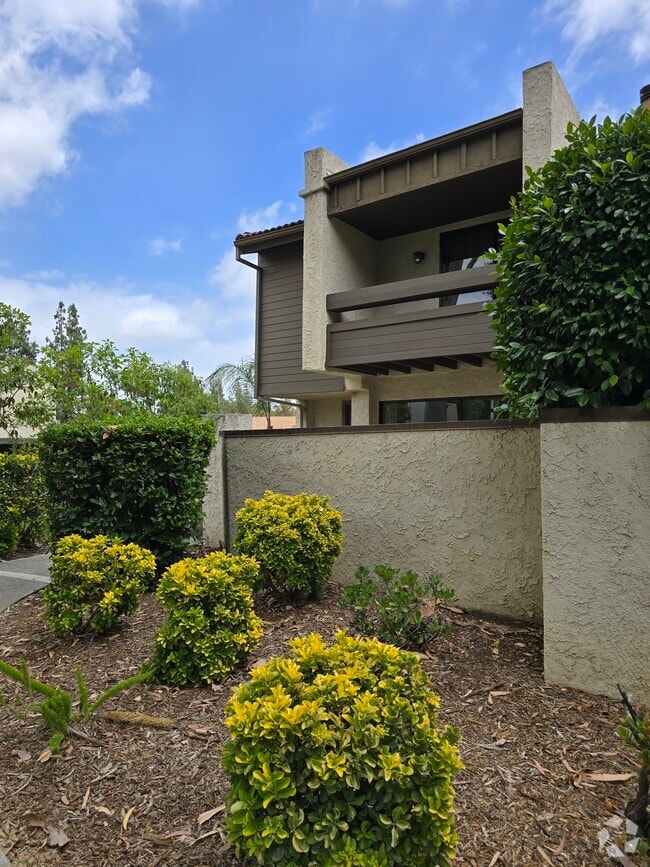 Building Photo - 5800 Owensmouth Ave Unit 21 Rental