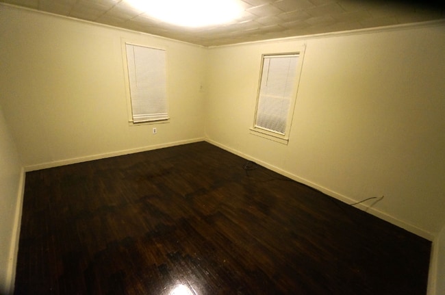 Photo - 1610 W Blanchard St