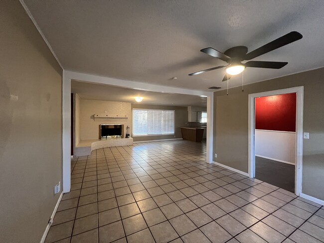 Photo - 2519 58th St