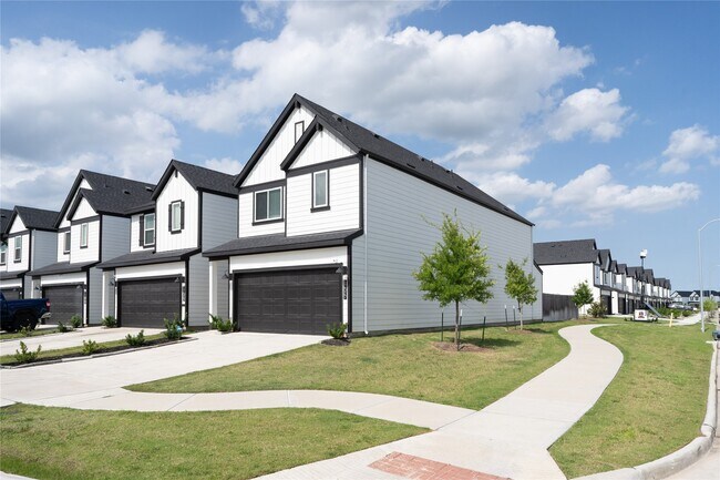 Photo - 12327 Brandenburg Gate Rd