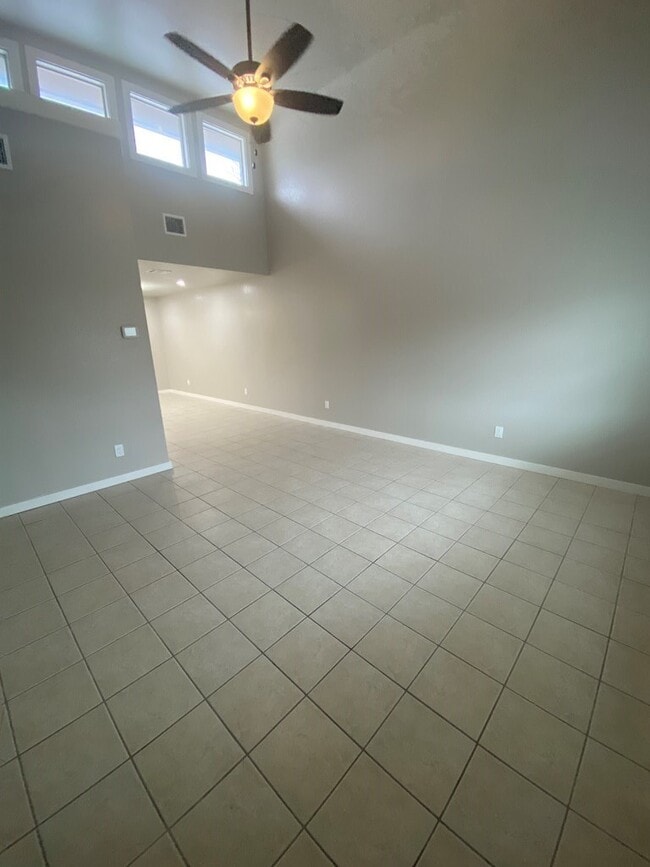 518 Peterson Dr
