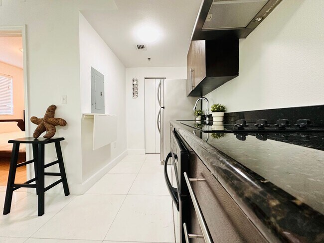Photo - Bright and furnished 1/1 in classy remodel...