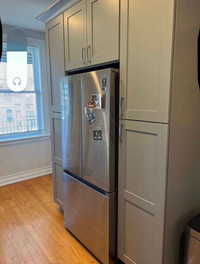 Photo - 2742 W Logan Blvd Unit 2