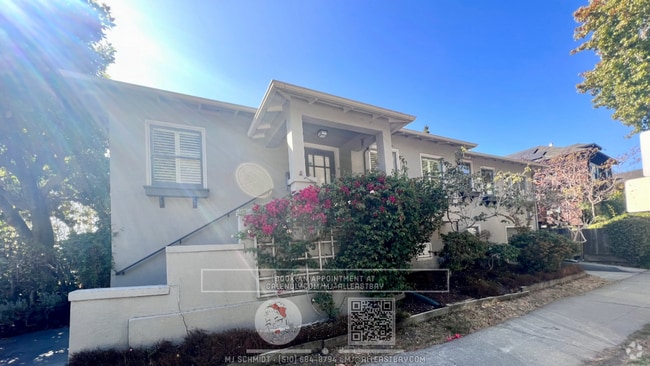 Building Photo - Beautiful 3 bedroom  home with lush backya...