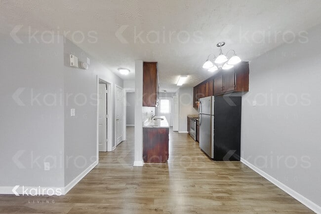 Photo - 150 Deer Pkwy