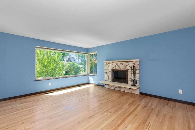 126 NW 104th St