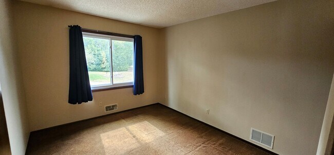 Photo - 2870 Castleford Ct