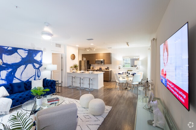 Photo - Altis Promenade