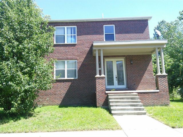 Photo - 1756 Townsend St House