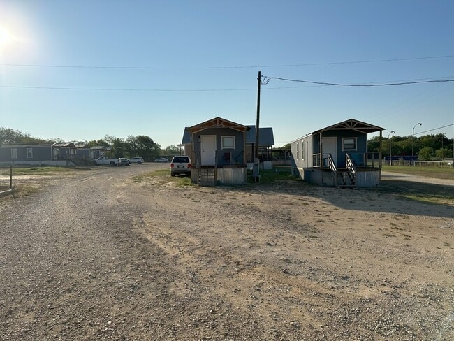 Photo - 2440 TX-16 Unidad 307