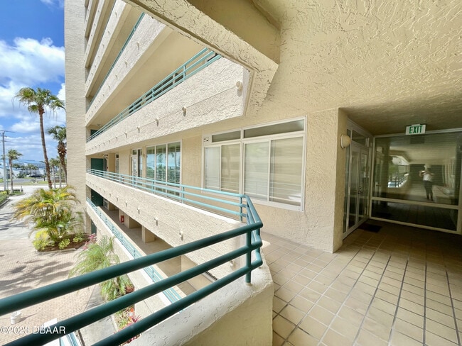 Photo - 4575 S Atlantic Ave Unit 6203