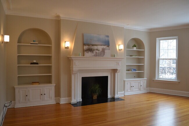 Photo - 1055 W North Shore Ave Unit 1W