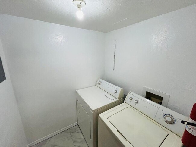 Photo - 3912 Crayrich Cir