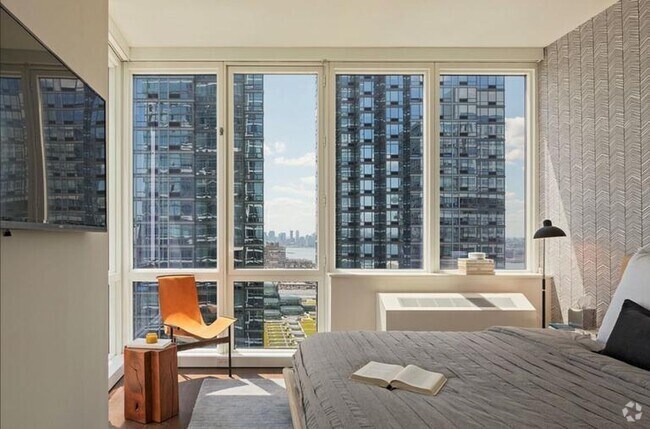 Building Photo - 2 bedroom in New York NY 10036 Unit 50W Rental