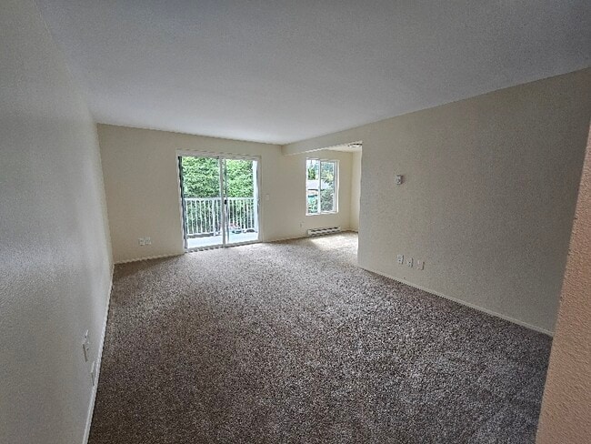Photo - 13716 15th Ave NE Unidad 209