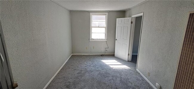 Building Photo - 1022 Ridenbaugh St Unit A5