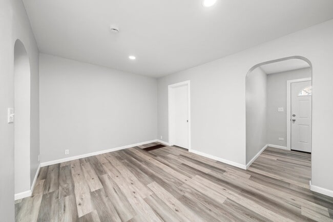 Photo - 11837 S Sangamon St